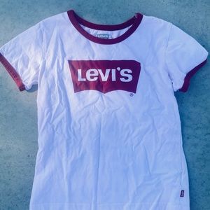 Levi’s Tee